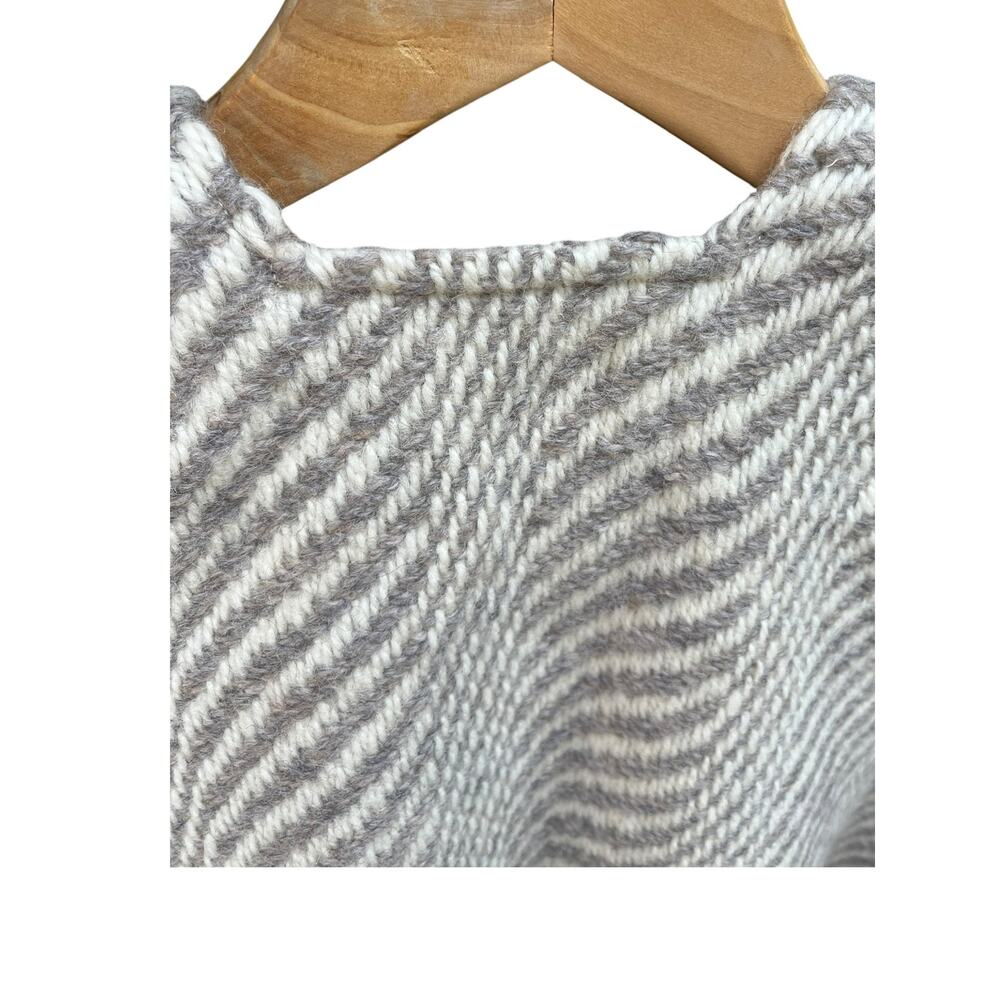 Churchill Handwoven Wool Fringe Wrap Poncho Shawl | Brown Grey *EUC* - Picture 11 of 16
